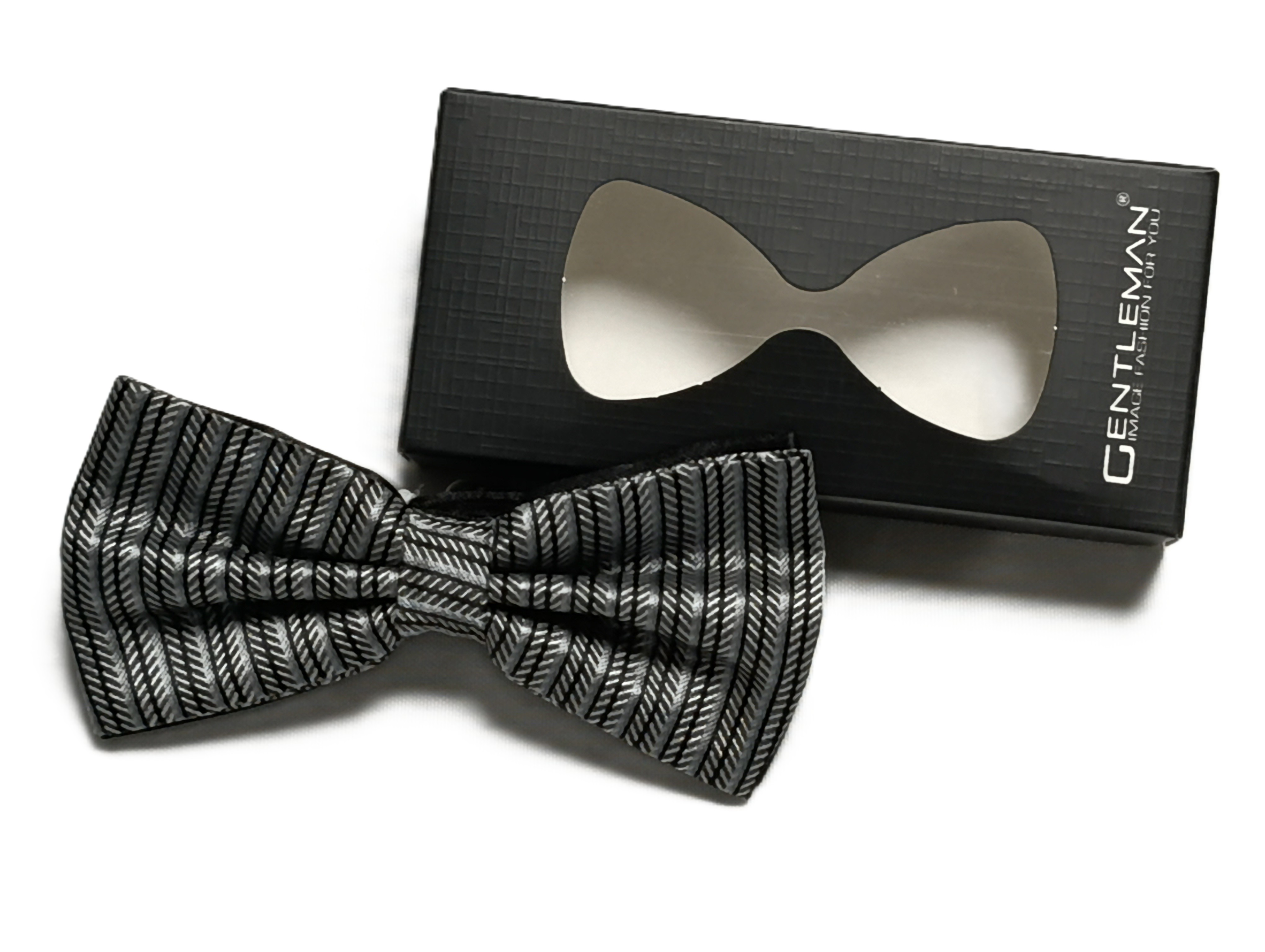 Pánsky motýlik –  čierno-strieborný elegantný doplnok