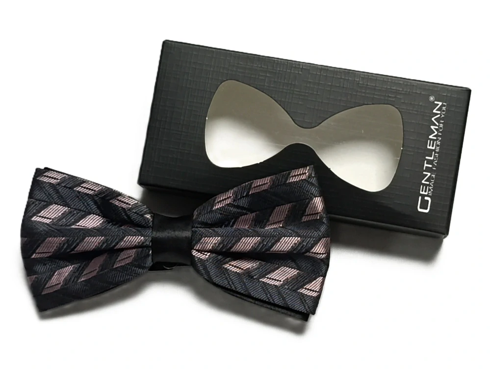 Pánsky motýlik – elegantný geometrický vzor s pevným uzlom