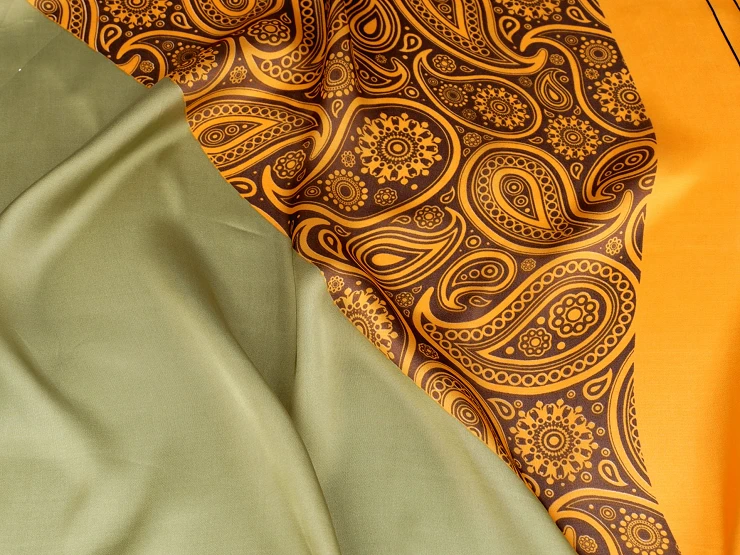 Dámska saténová šatka paisley 70 × 70 cm