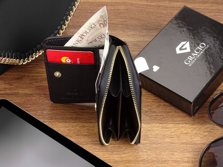Malá dámska kožená peňaženka GRACIO s RFID- čierna